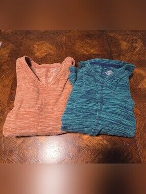 St Johns Bay Fleece Pullover Set Of 2 PS Granola Girl Hiking Layering Warm Cozy